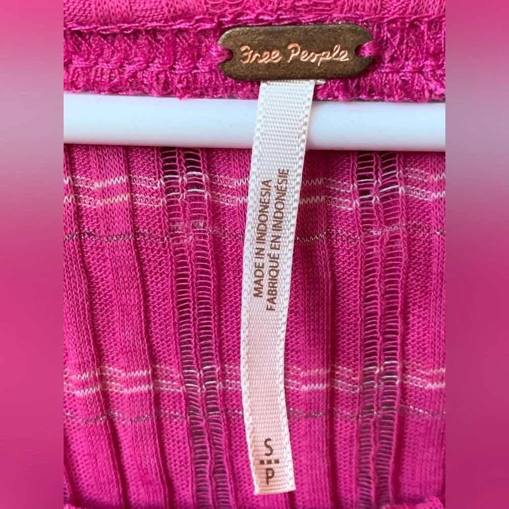 FREE PEOPLE Women’s Bright Pink White Gold Stripe Ribbed Long Sleeve Cowl Neck